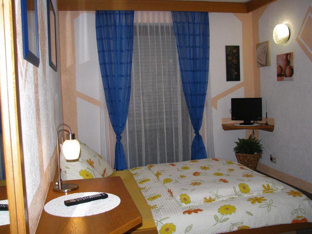 Hotel Erzhausener Hof Eksteriør bilde